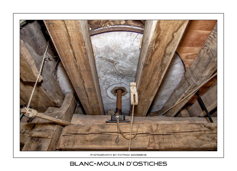 070 Molensteen en lichtwerk