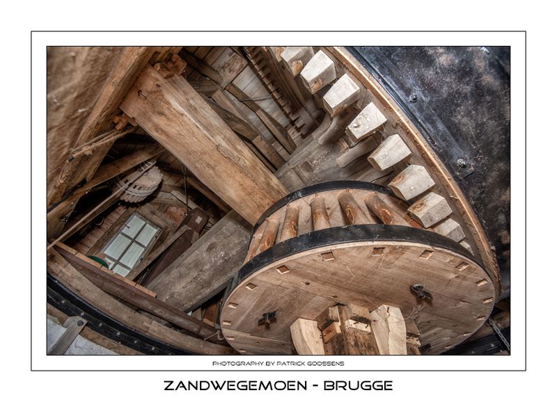 105 Zicht in de molenklap