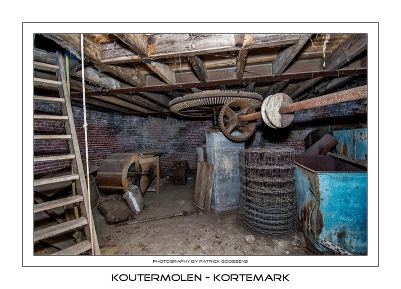 093 In de oliekelder