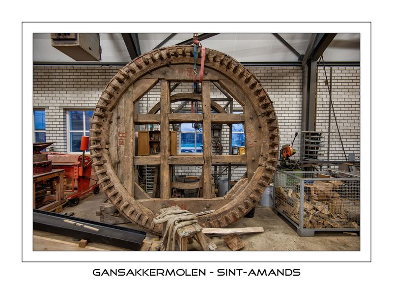 056 Oud vangwiel