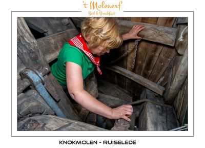 Crawling trough the brakewheel 2