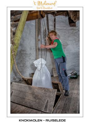 Pulling up the sack with the sack hoist system