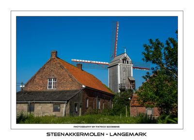 Focus op de Steenakkermolen in Langemark
