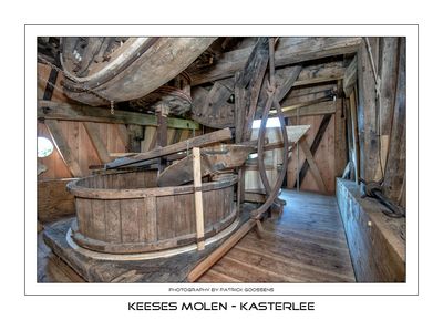 038 Steenzolder met 2 paar molenstenen