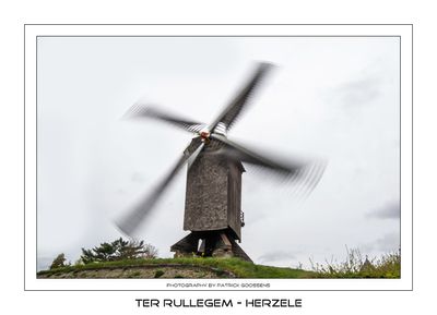 076