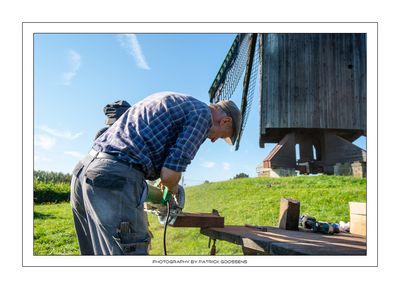 013 De schrijnwerkers aan het werk