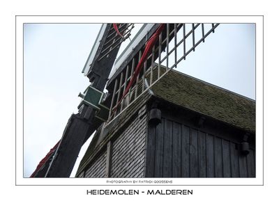 003 Houten wiekenkruis met pestelroeden