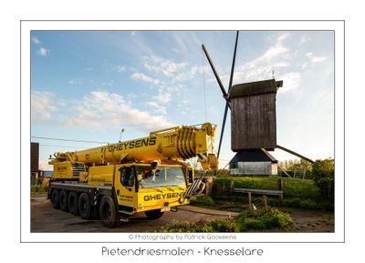 055 Kraan arriveert