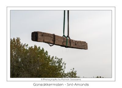 349 De vangbalk gaat omhoog
