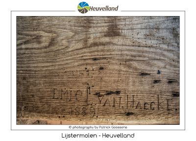 085 De steenlijst trapzijde met inscriptie
