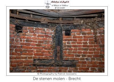 051 De aantasting van de brand op de bovenring