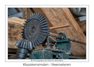 054