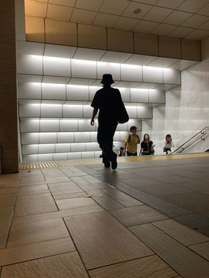 ShinjukuMetroStation2131