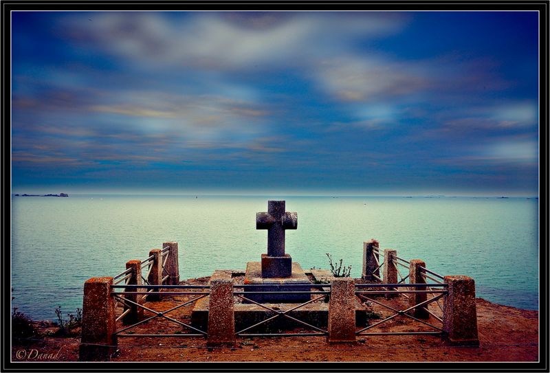 North Brittany : Moods and Lights.