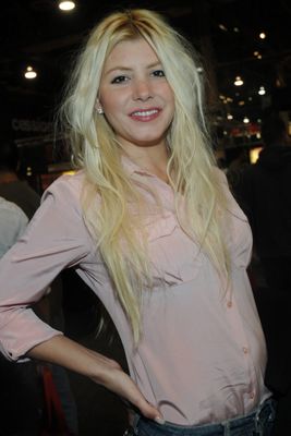 AVN748.jpg