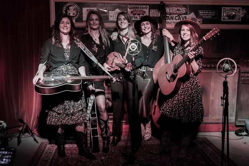 New Bluegrass Bandits playing Cor O Filius-Foto Jurjen Bolenbroek 20250314 04.jpg