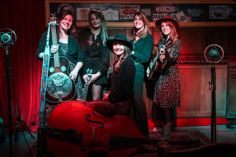 New Bluegrass Bandits playing Cor O Filius-Foto Jurjen Bolenbroek 20250314 08.jpg