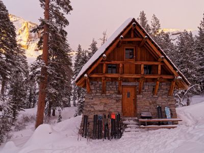 Pear Lake Hut in the evening