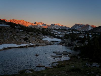 Last light on the Recesses and Mt Abbot