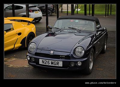 MG RV8