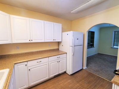 Kitchen 3.jpg