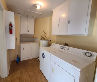 Laundry room 1.jpg