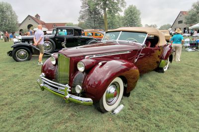 1930 Packard Super 8 Victoria