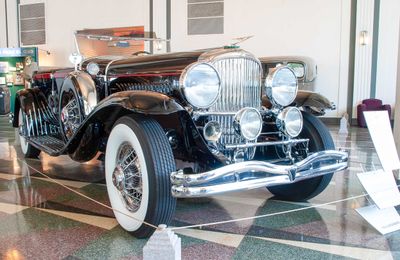 1932_Duesenberg.jpg