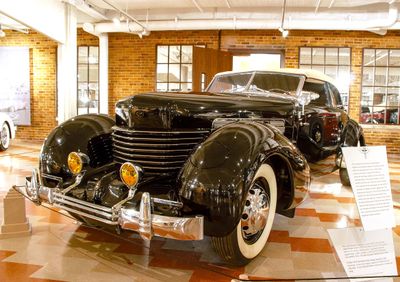 1937 Cord 812 Supercharged Phaeton.jpg