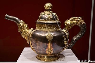 Teapot with dragan DSC_6234