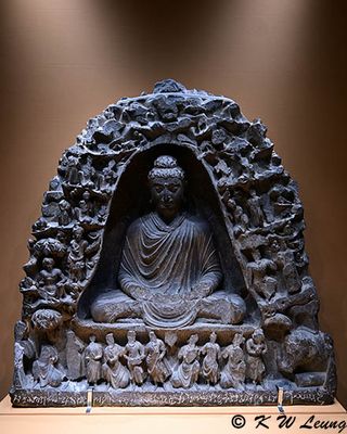 Meditation in the Indrasailaguha DSC_2826