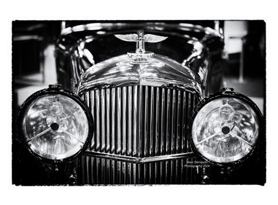 Vintage Automobiles 30