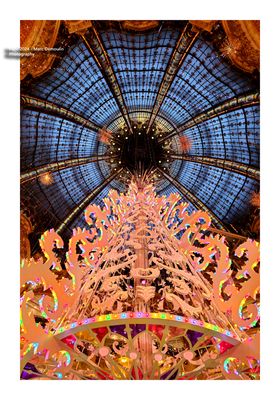 Christmas windows and Galeries Lafayette 7
