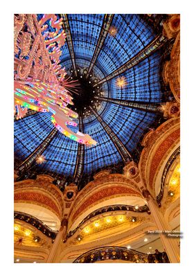 Christmas windows and Galeries Lafayette 19