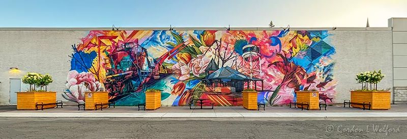 Russell Street Mural Panorama (iPhone14-1650)