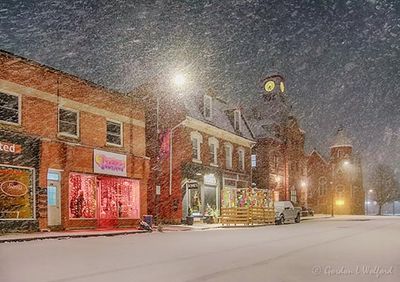 Night Snow On Russell Street 90D43062-6