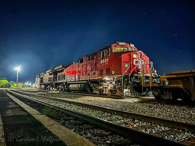 CP Night Train iPhone14-1671