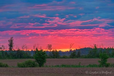 Sunrise Beyond Distant Rideau Canal 90D112727-31