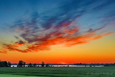 Sunrise Beyond Distant Rideau Canal 90D112962
