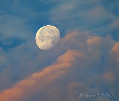 Moon In The Clouds At Dawn DSCN008304