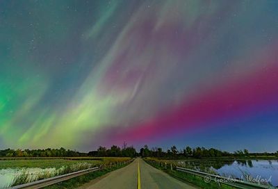 20241010 Aurora Beyond Irish Creek 90D130883