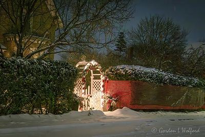 Holiday Arbor Gate 90D135240