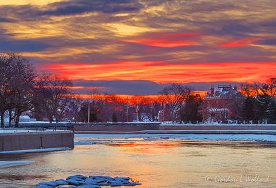 Sunrise Beyond The Victoria Basin 90D137754-8