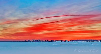 Sunrise Beyond Frozen Rideau Canal 90D141051
