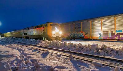 VIA Rail Train 41 At Dawn 90D143601