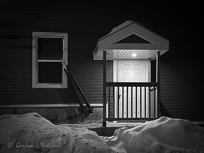 Night Light On Old Mill Road (iPhone14-3776)