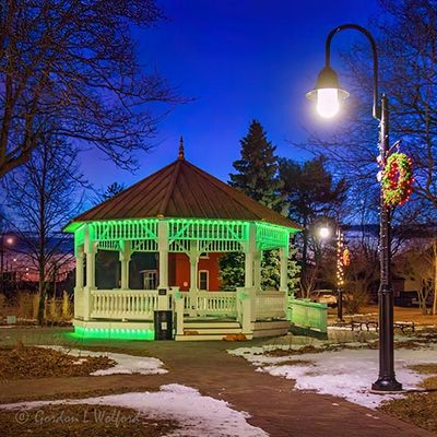 Town Square Bandstand At Dawn 90D150236