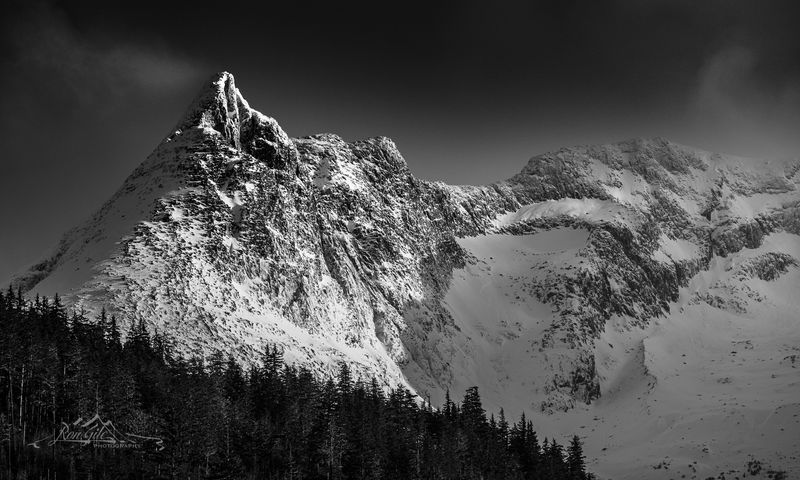 break in the storm-2744.jpg