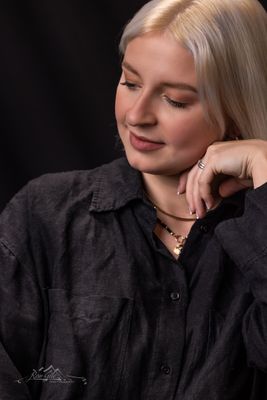 Michelle 3127-.jpg