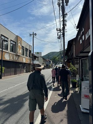 Walking to the museum